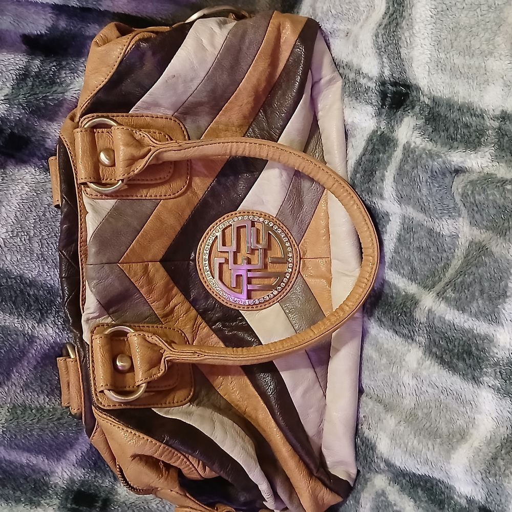 Vintage Guess Brown and Tan Shoulder Bag with Classic Design